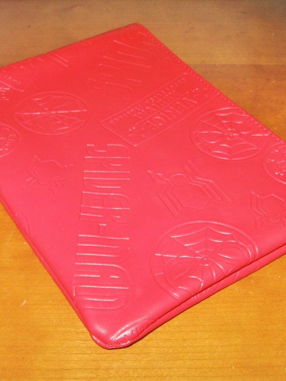 Spider-Man Far From Home Movie Promo Case United Airlines Polaris Compass Case